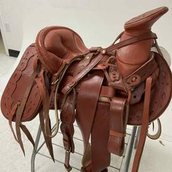 Montura Charra De Cuero Forrada 