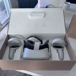 Oculus Meta Quest 2 With Box!!!
