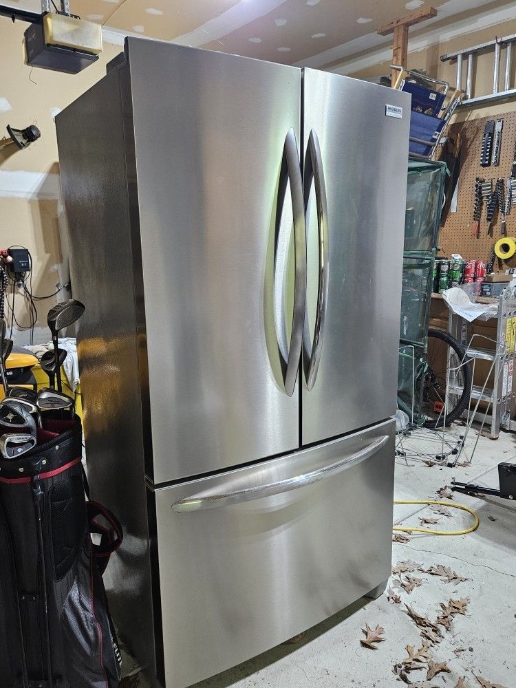 Frigidaire Counter Depth Refrigerator - 36"x26"x70"