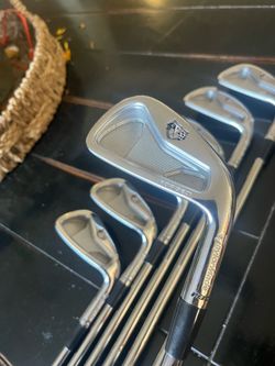 MINT TAYLORMADE TP FORGED GOLF IRON SET 4-PW W KBS TOUR STIFF