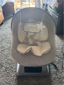 Brand new baby swing! Used one time
