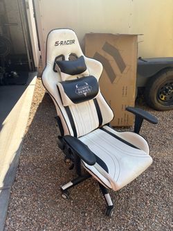 Gaming chair