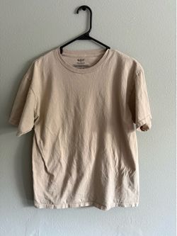 Cream T Shirt Size M