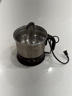 1.26 Quart Stainless Steel Electric Cooker 360° Rotating Base,600 W,Silver