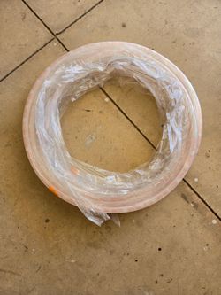 Hot water pipe