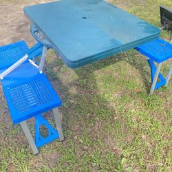 Pick Table That Folds Up