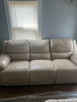 Cream Leather 3-Seat Recliner Sofa