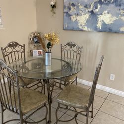 Dining Table And Chairs 100$