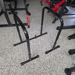 Row machine And dip bar