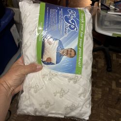 My Pillow Brand Travel Throw Pillow. New In Package