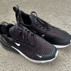 Nike Air Max 270 – Women’s Size 5Y EUR 37,5  | Black/White Like NEW