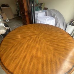 Large Solid Wood Round Dining Table – Pedestal Base – 60”