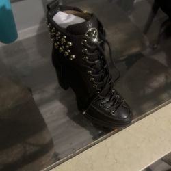 Micheal Kors Ankles Boot