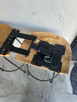TV wall mount