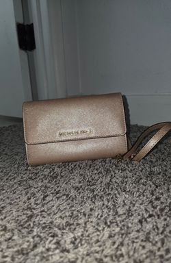 Michael Kors Rose Gold Wallet Crossbody