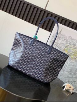 Blue goyard bag