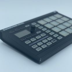 NI Maschine MIKRO MKII MIDI Controller 
