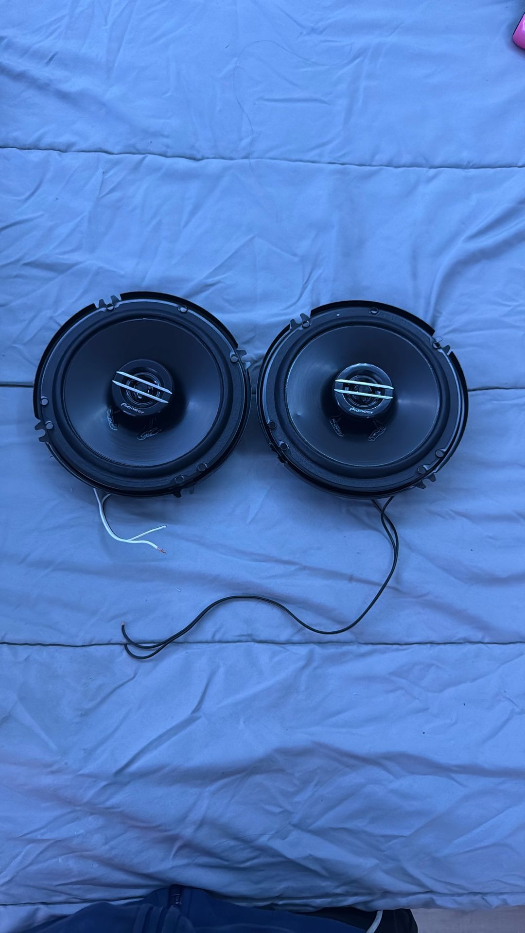 Pioneer Speakers 