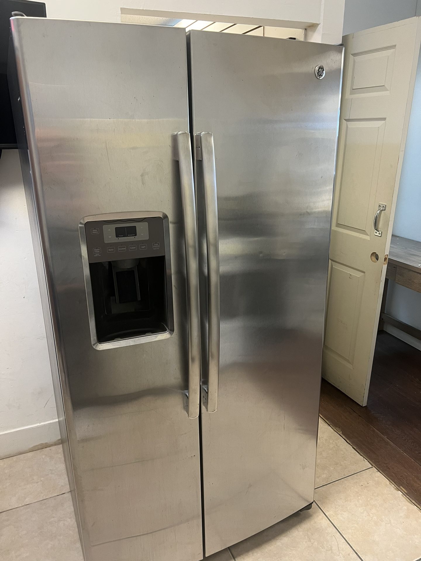 Refrigerator