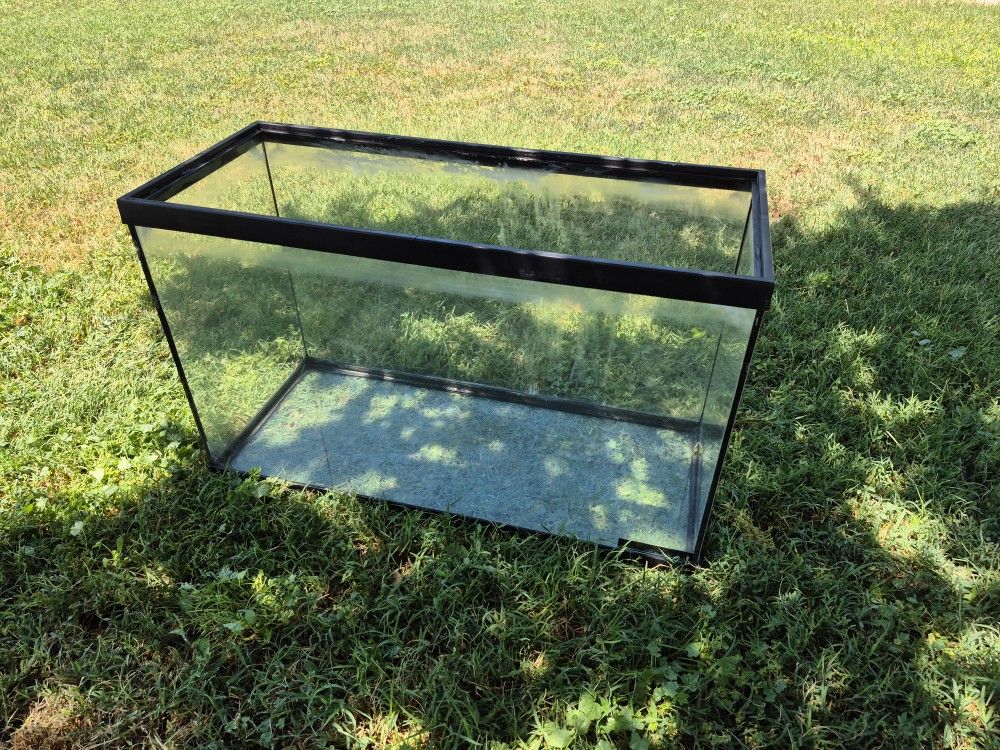 FREE Fish / Reptile Tank