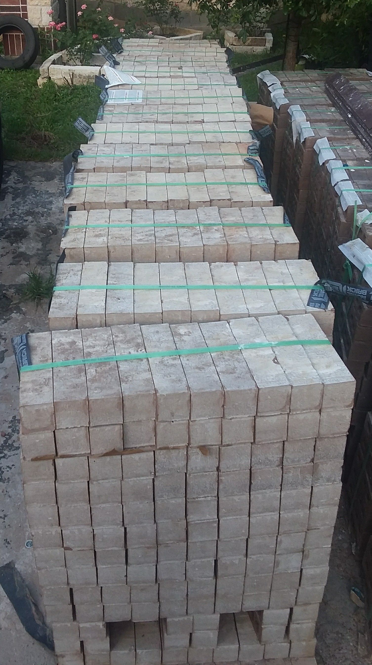 Acme king brick