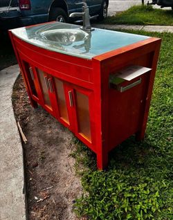 Bathroom Vanity- 47.5”Lx21.5”Wx32”H