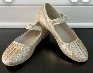 Girls Size 3  Dress Shoes 