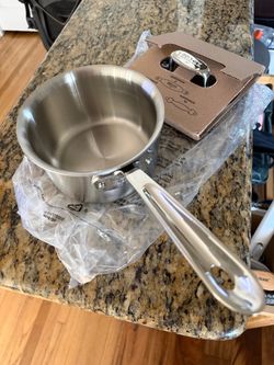 All-Clad D5 Stainless Polished 5-ply Bonded Cookware, Sauce Pan with lid, 1.5 quart