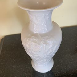 Lenox China 6.5oz Vase Ming Blossom Collection