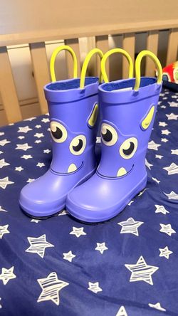 Rain boots kids - like new