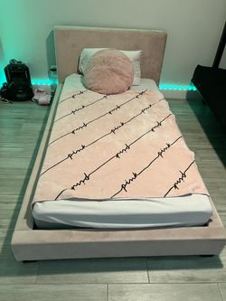 Pink Bed For Sale