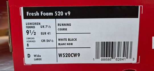 Women's New Balance Shoes (9.5)
