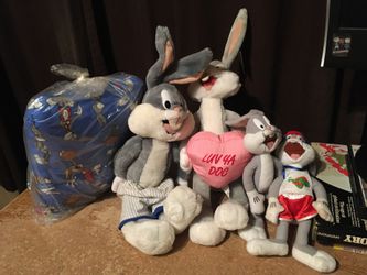 Lot of 5 bugs Bunny plush Looney tunes space jam 50th anniversary pillow love ya doc heart
