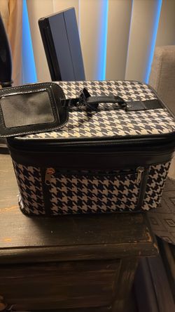 Makeup bag