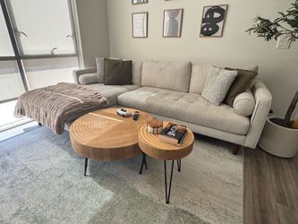 Sectional 2-piece couch 104" (Living Spaces)