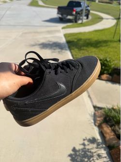 Nike Boys shoes 7y