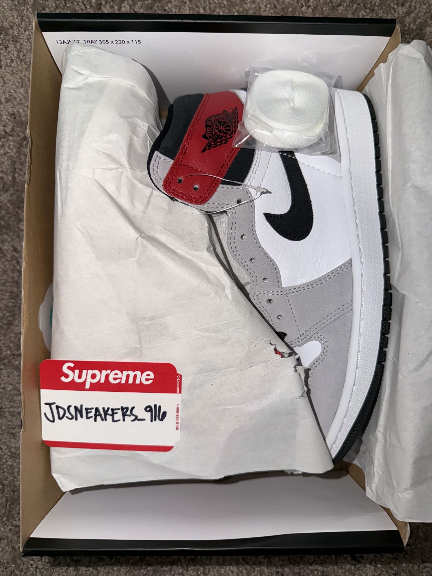 Jordan 1 Light Smoke Grey