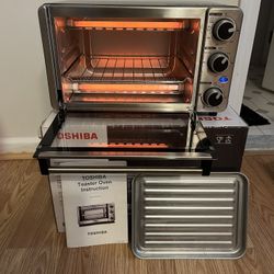 TOSHIBA 4 SLICE TOASTER OVEN.  🥯🥪. MULTIPLE FUNCTIONS.  USED ONCE.  GUARANTEED (SEE VIDEO).  RACK & PAN.  WAS $49.99 (SEE AD).  SALE $30🔥💰