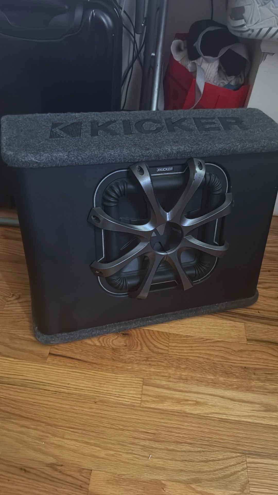 Kicker  10" Solo-Baric Subwoofer