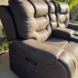 Reclining Sofa