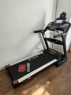 Treadmill - SOLE F80