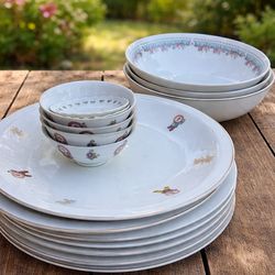 Chinese Porcelain Dish Set – Plates & Bowls (Figural Design)