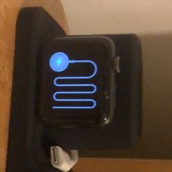 Apple Watch Series 3 (Cracked Screen)