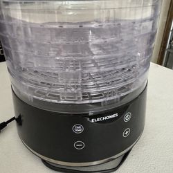 Food Dehydrator - 6 tray- like new