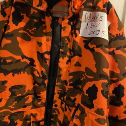 New men’s jacket size large $35 Located PharrTexas 78577