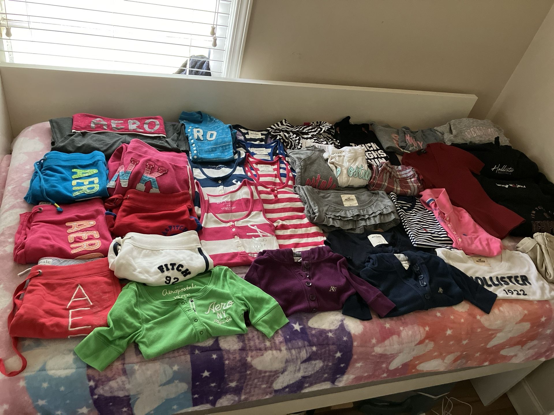 Y2K/vintage Abercrombie,hollister,Aeropostale