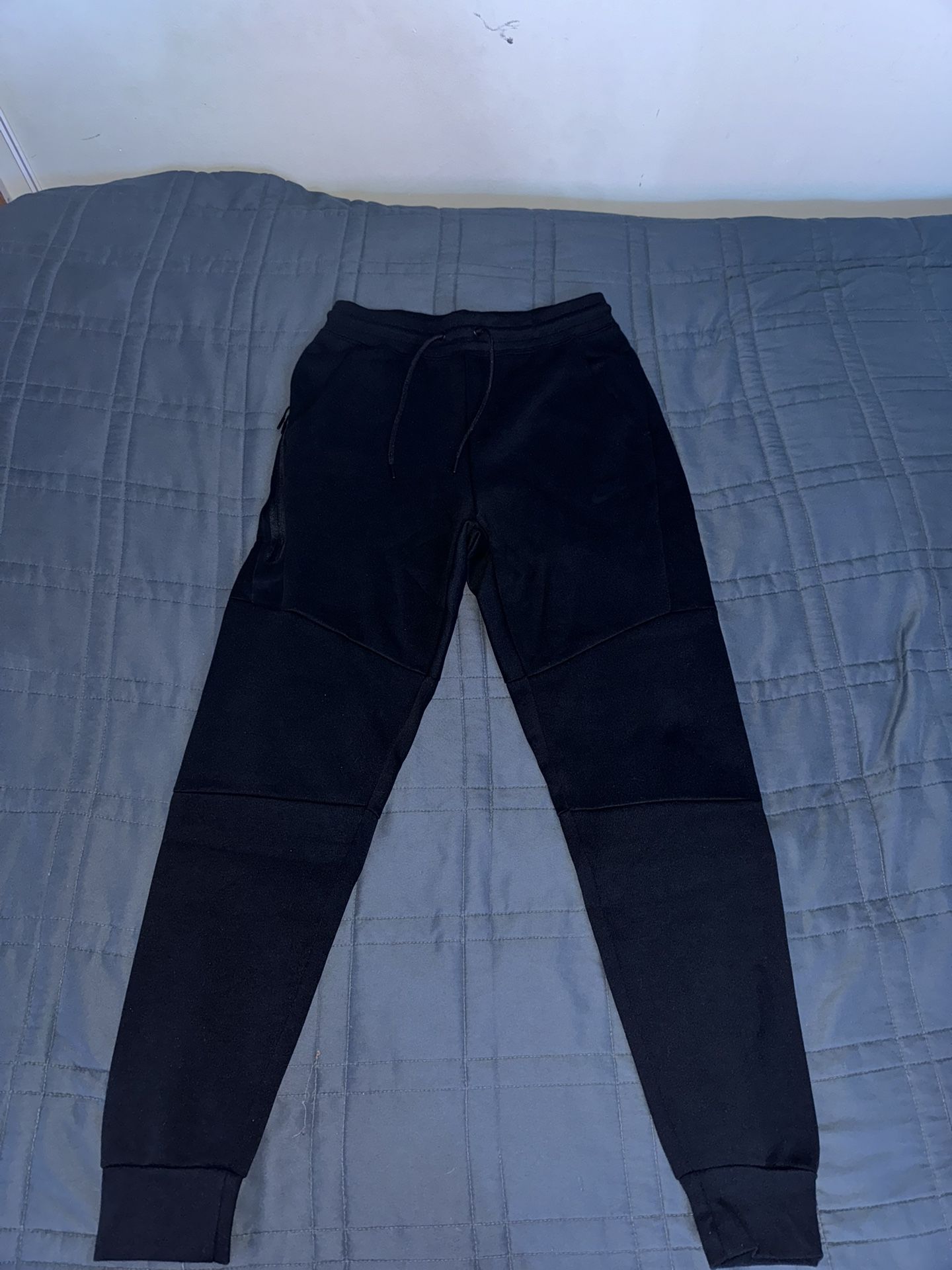 Black Nike Tech Fleece Pants