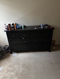 Black 9-Drawer Dresser / Bedroom Chest