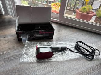 Dr. Flash Handheld Garment Steamer – Like New with Box