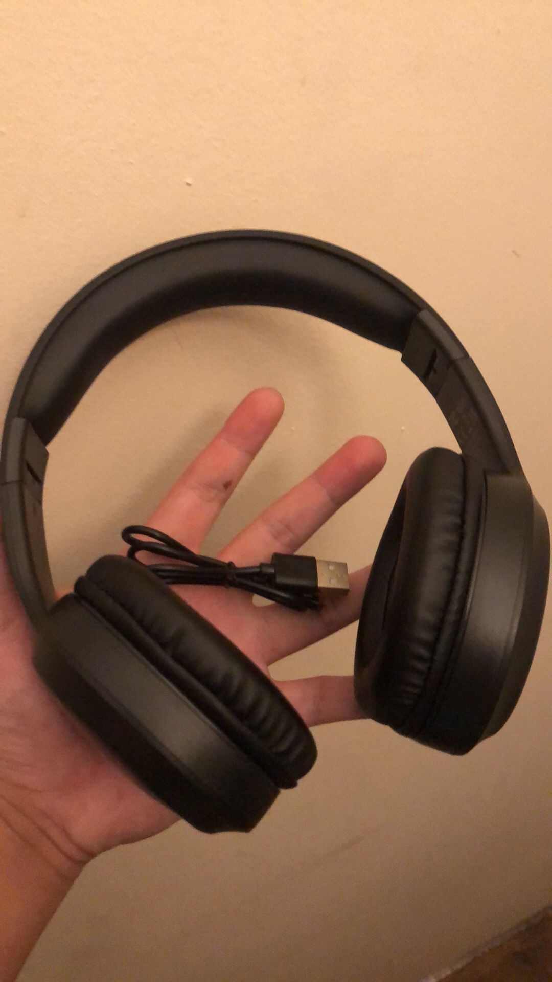 Wireless Bluetooth Headphones